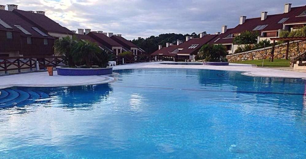Chalet Complejo Turistico Raeiros - O Grove Ngoại thất bức ảnh